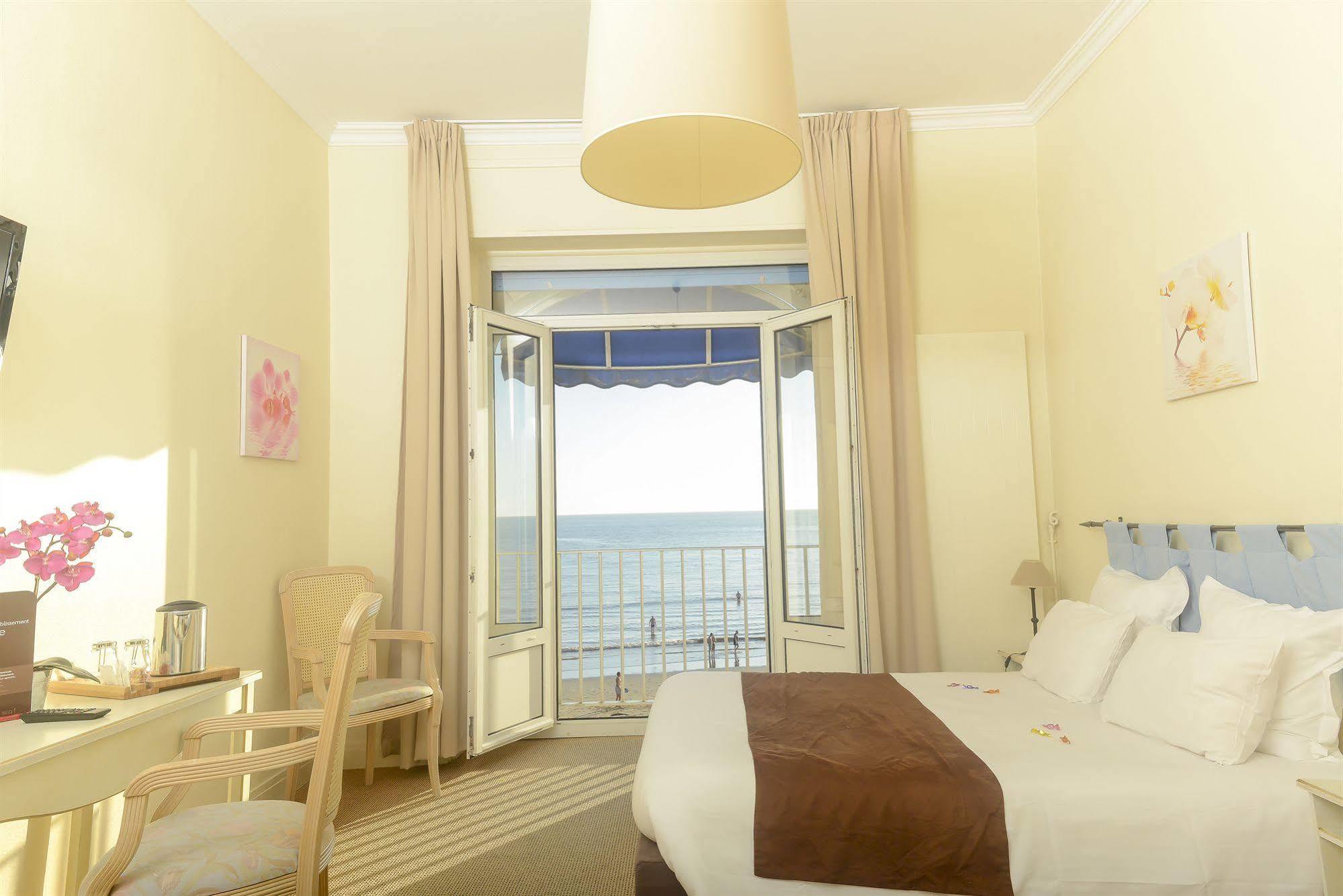 Cerise Royan - Le Grand Hotel De La Plage Eksteriør bilde